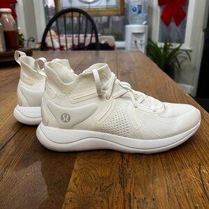 Lululemon Chargefeel 2 mid Women's White Sneakers Size 7 Like New